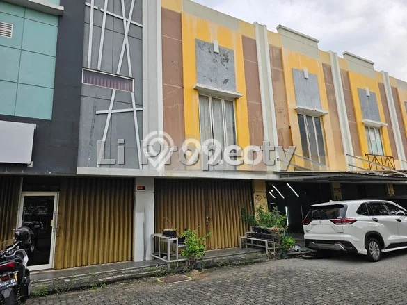 Ruko For Rent di Graha Padma, Luas 110m², Area Strategis Ruko For Rent di Graha Padma, Luas 110m², Area Strategis
