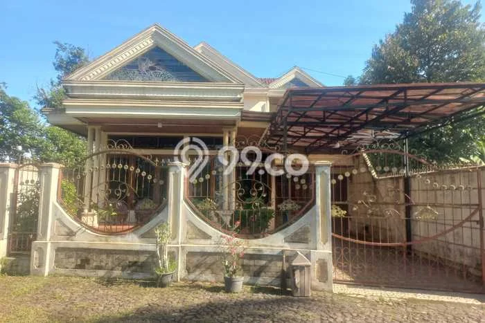Jual Rumah Favorit Siap Huni LB 220m2 di Sumedang Utara, Sumedang Jual Rumah Favorit Siap Huni LB 220m2 di Sumedang Utara, Sumedang