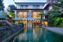Rumah Modern Dikontrakkan di Kebayoran Baru Jakarta Selatan Lokasi Sangat Strategis Rumah Modern Dikontrakkan di Kebayoran Baru Jakarta Selatan Lokasi Sangat Strategis