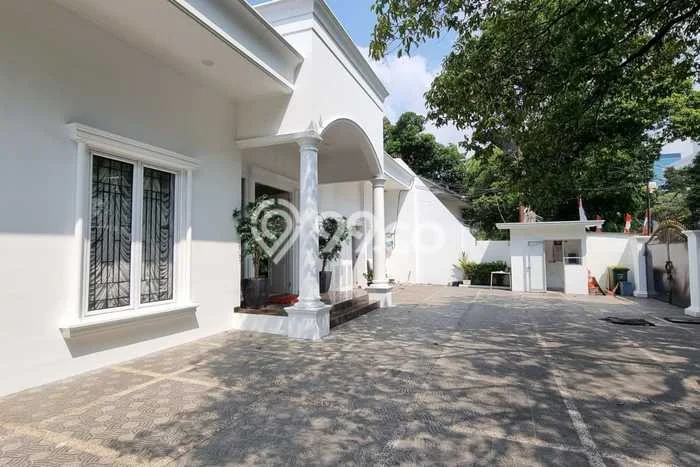 Sewa Rumah Nyaman di Menteng Siap Huni dan Strategis Sewa Rumah Nyaman di Menteng Siap Huni dan Strategis
