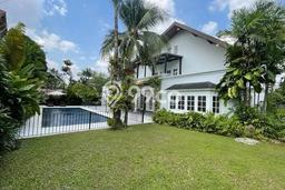 Disewakan Rumah Strategis di Kemang LT 1026m2 / LB 900m2 Siap Huni Disewakan Rumah Strategis di Kemang LT 1026m2 / LB 900m2 Siap Huni