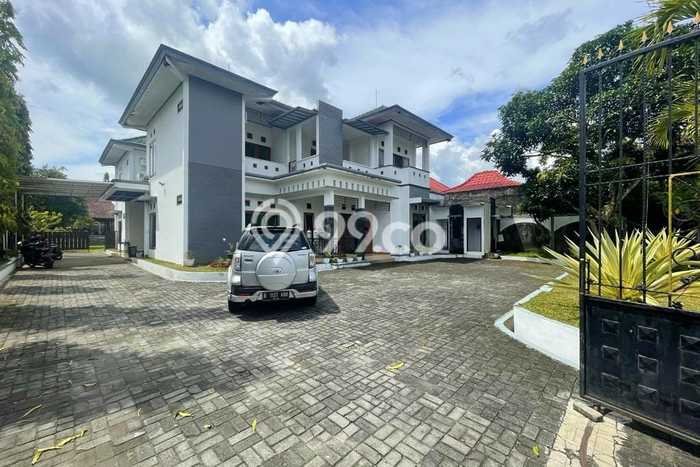 Dijual Rumah Premium dengan Fasilitas Sekitar Komplit di Depok, Sleman Dijual Rumah Premium dengan Fasilitas Sekitar Komplit di Depok, Sleman