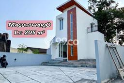 Rumah Modern Cantik 3 KT Bisa Langsung Pindah di Depok Rumah Modern Cantik 3 KT Bisa Langsung Pindah di Depok