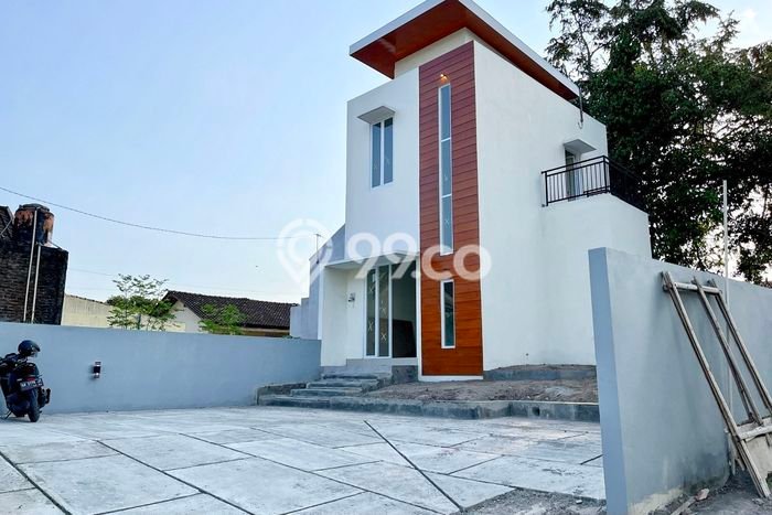 Rumah Modern Cantik 3 KT Bisa Langsung Pindah di Depok Rumah Modern Cantik 3 KT Bisa Langsung Pindah di Depok