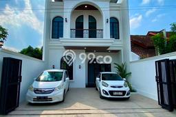 Rumah Luas Asri 3 KT Siap Pakai di Caturtunggal Yogyakarta Rumah Luas Asri 3 KT Siap Pakai di Caturtunggal Yogyakarta