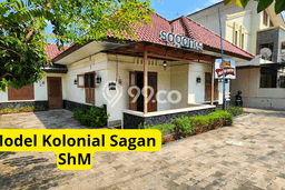 Hunian Mewah LB 200m2 Siap Huni Desain Elegan di Terban, Yogyakarta Hunian Mewah LB 200m2 Siap Huni Desain Elegan di Terban, Yogyakarta