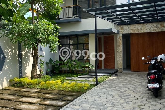 SPECIAL PROPERTY! Rumah area Sewon, LT 164m2m² Bangunan 150m2m² SPECIAL PROPERTY! Rumah area Sewon, LT 164m2m² Bangunan 150m2m²