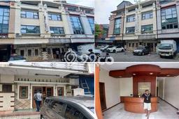 Unit Ruko Dijual di Jakarta Selatan LT 156m2 & LB 563m2 Unit Ruko Dijual di Jakarta Selatan LT 156m2 & LB 563m2