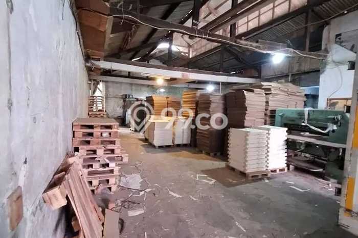 Gudang Komersial Dijual di Penjaringan Jakarta Utara LT 402m2 & LB 700m2 Gudang Komersial Dijual di Penjaringan Jakarta Utara LT 402m2 & LB 700m2