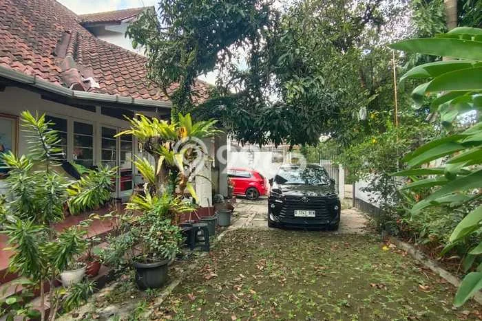 Rumah Mewah Siap Huni LT 451m2 di Bandung, Serang Rumah Mewah Siap Huni LT 451m2 di Bandung, Serang