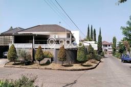 Jual Rumah Luas Elegan Dengan View Cantik di Setiabudi, Bandung Jual Rumah Luas Elegan Dengan View Cantik di Setiabudi, Bandung