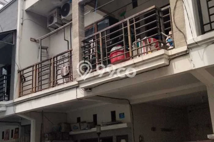 Jual Rumah Favorit Siap Huni LB 120m2 di Tambaksari, Surabaya Jual Rumah Favorit Siap Huni LB 120m2 di Tambaksari, Surabaya