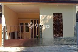 Rumah 2 KT 1 KM di Area , Surabaya Rumah 2 KT 1 KM di Area , Surabaya