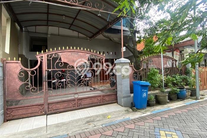 Kost Dijual Lokasi Gubeng, Surabaya, Spesifikasi 16 Kamar Tidur dan Luas 301m2 Kost Dijual Lokasi Gubeng, Surabaya, Spesifikasi 16 Kamar Tidur dan Luas 301m2