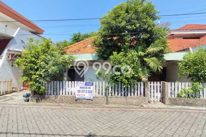 Bisa KPR! Rumah Asri di Sawahan, Luas 238m2m² LB 150m2m² Bisa KPR! Rumah Asri di Sawahan, Luas 238m2m² LB 150m2m²