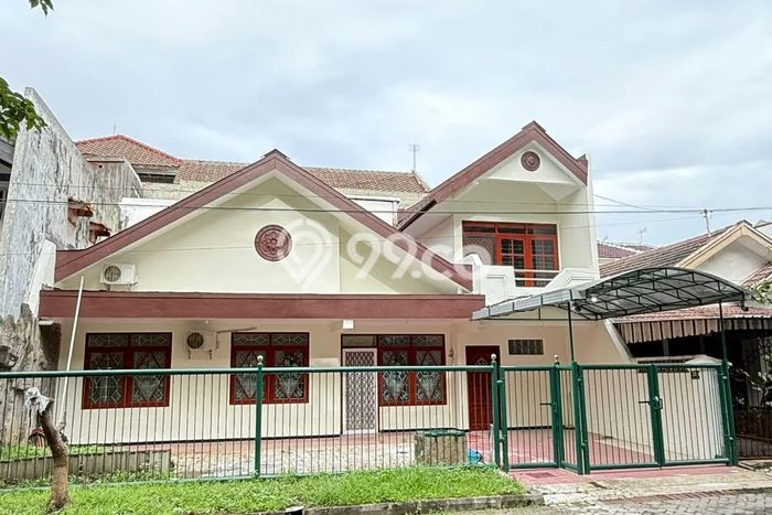Rumah Cantik Siap Huni Di Sukolilo Luas 200m2 Aman Rumah Cantik Siap Huni Di Sukolilo Luas 200m2 Aman