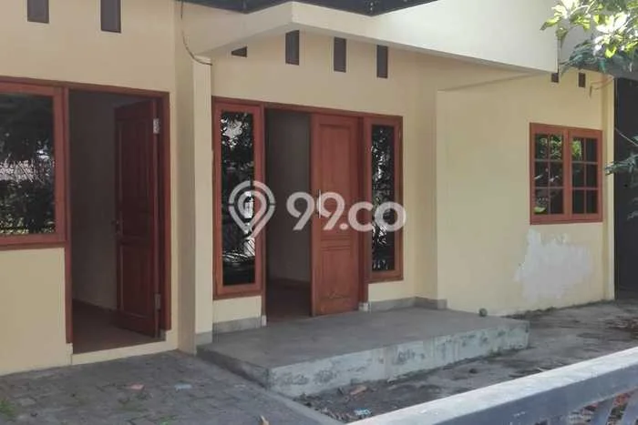 Rumah Bagus Siap Huni Di Waru Luas 130m2 Aman Rumah Bagus Siap Huni Di Waru Luas 130m2 Aman