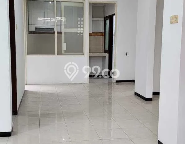PREMIUM CHOICE! Rumah di Ketintang, 3 KT, Lingkungan Asri, LT 120m2m² LB 120m2m² PREMIUM CHOICE! Rumah di Ketintang, 3 KT, Lingkungan Asri, LT 120m2m² LB 120m2m²