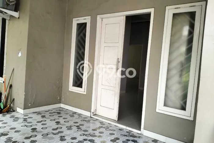 Lokasi strategis! Rumah siap pakai dikontrakkan di Rungkut LB 200m2 Lokasi strategis! Rumah siap pakai dikontrakkan di Rungkut LB 200m2