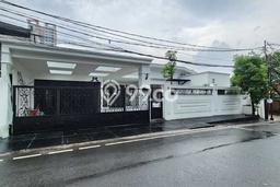 Dijual Rumah Elit Exclusive di Cilandak, Jakarta Selatan Dijual Rumah Elit Exclusive di Cilandak, Jakarta Selatan