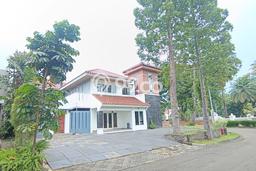Rumah Elit LB 290m2 Siap Huni Desain Elegan di BSD Taman Giri Loka, Tangerang Rumah Elit LB 290m2 Siap Huni Desain Elegan di BSD Taman Giri Loka, Tangerang