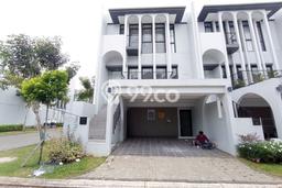 Rumah Elit Modern Tanpa Renovasi di BSD Green Wich Tangerang Rumah Elit Modern Tanpa Renovasi di BSD Green Wich Tangerang