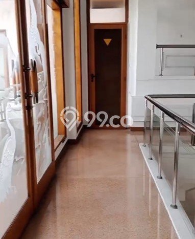Siap Huni Rumah Mewah 7 Kamar di Babakan Ciparay Dekat ke Mana Pun Siap Huni Rumah Mewah 7 Kamar di Babakan Ciparay Dekat ke Mana Pun