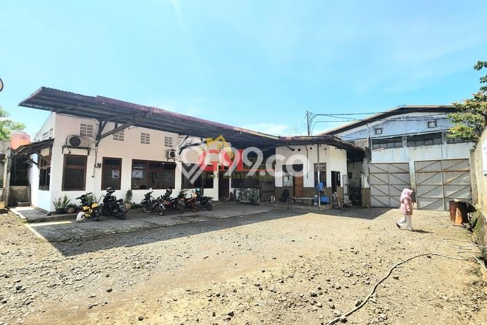 Unit Gudang Dijual di Bandung LT 1270m2 & LB 250m2 Unit Gudang Dijual di Bandung LT 1270m2 & LB 250m2