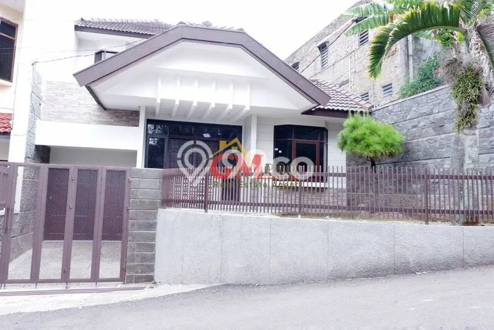 Rumah Sewa Bandung LT 293m2 LB 370m2 Area Hegarmanah Rumah Sewa Bandung LT 293m2 LB 370m2 Area Hegarmanah