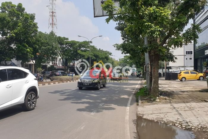 Ruko untuk Disewa di Pusat Bandung Luas Bangunan 298m2 Ruko untuk Disewa di Pusat Bandung Luas Bangunan 298m2