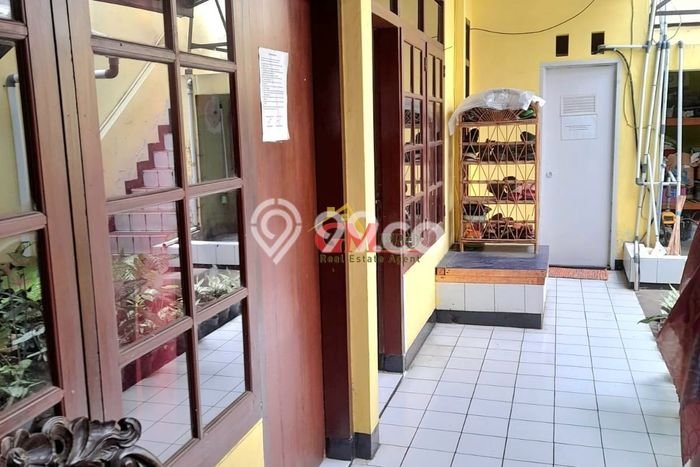 For Sale! Premium House LT 300m2 Desain Elegan di Pasteur For Sale! Premium House LT 300m2 Desain Elegan di Pasteur