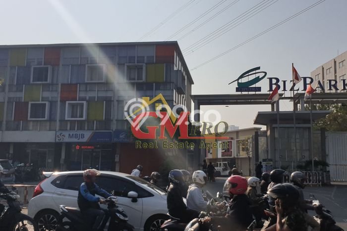 Disewakan Gudang di Pusat Kota Bandung Ramai Strategis Disewakan Gudang di Pusat Kota Bandung Ramai Strategis