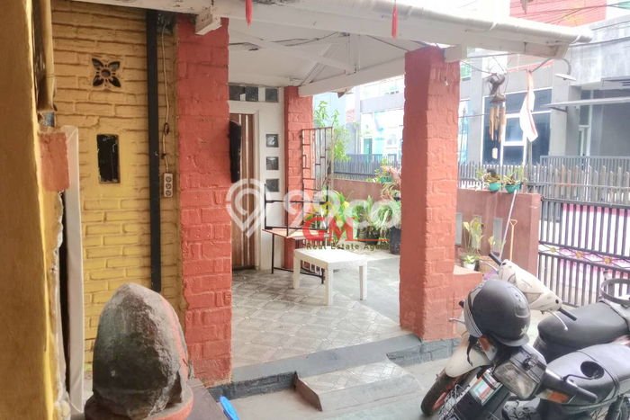 Unit Kost Dijual di Tubagus Ismail dengan 12 Kamar Kawasan Ramai Unit Kost Dijual di Tubagus Ismail dengan 12 Kamar Kawasan Ramai