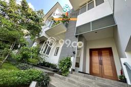 Rumah Elit LB 800m2 Siap Huni Desain Elegan di BSD, Tangerang Rumah Elit LB 800m2 Siap Huni Desain Elegan di BSD, Tangerang
