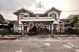Rumah Elit Modern Tanpa Renovasi di Graha Raya Tangerang Selatan Rumah Elit Modern Tanpa Renovasi di Graha Raya Tangerang Selatan