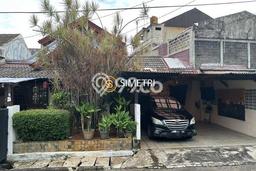Hunian Elit LB 331m2 Siap Huni Desain Elegan di Bintaro, Tangerang Selatan Hunian Elit LB 331m2 Siap Huni Desain Elegan di Bintaro, Tangerang Selatan
