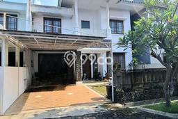 Rumah Mewah LB 240m2 Siap Huni Desain Elegan di Rempoa, Tangerang Selatan Rumah Mewah LB 240m2 Siap Huni Desain Elegan di Rempoa, Tangerang Selatan