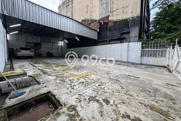 Unit Komersial Disewakan di Jakarta Barat Area Strategis Harga Kompetitif Unit Komersial Disewakan di Jakarta Barat Area Strategis Harga Kompetitif