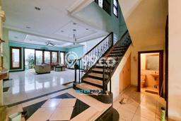 Dijual Rumah Permata Buana Lt.250m2 Hitung Tanah Suasana Nyaman Dijual Rumah Permata Buana Lt.250m2 Hitung Tanah Suasana Nyaman