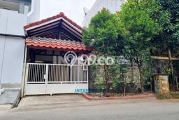 Rumah Siap Huni Permata Buana Semi Furnished Luas 144m2 Rumah Siap Huni Permata Buana Semi Furnished Luas 144m2