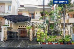 Rumah Luxury Modern Siap Huni di Permata Buana Jakarta Barat Rumah Luxury Modern Siap Huni di Permata Buana Jakarta Barat