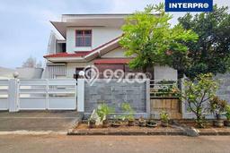 Rumah Luxury Modern Tanpa Renovasi di Puri Indah Jakarta Barat Rumah Luxury Modern Tanpa Renovasi di Puri Indah Jakarta Barat