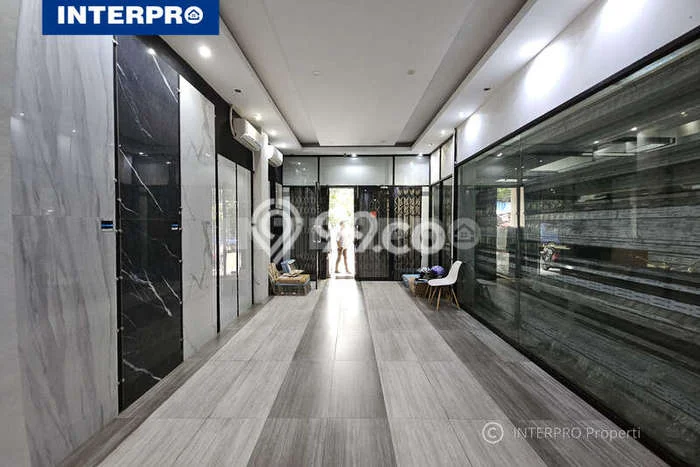 Unit Ruko Dijual di Jakarta Barat LT 120m2 & LB 360m2 Unit Ruko Dijual di Jakarta Barat LT 120m2 & LB 360m2