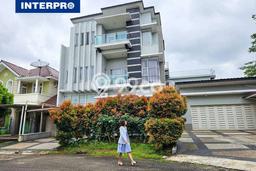 Jual Rumah Mewah Megah Dengan View Cantik di Alam Sutera, Tangerang Jual Rumah Mewah Megah Dengan View Cantik di Alam Sutera, Tangerang