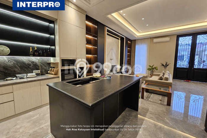 Rumah Elit LB 500m2 Siap Pakai Desain Elegan di Permata Buana, Jakarta Barat Rumah Elit LB 500m2 Siap Pakai Desain Elegan di Permata Buana, Jakarta Barat