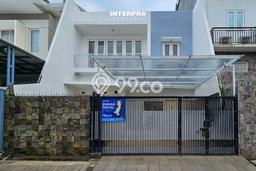 Rumah Luxury Modern Tanpa Renovasi di Puri Indah Jakarta Barat Rumah Luxury Modern Tanpa Renovasi di Puri Indah Jakarta Barat