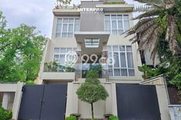 Rumah Luxury Modern Siap Huni di Permata Buana Jakarta Barat Rumah Luxury Modern Siap Huni di Permata Buana Jakarta Barat
