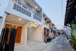 Kesempatan Investasi Rumah Siap Huni di Kawasan Seturan, Yogyakarta Kesempatan Investasi Rumah Siap Huni di Kawasan Seturan, Yogyakarta