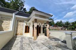 Rumah Minimalis Dijual Lokasi Moyudan 2 Kamar dengan Luas Tanah 101m2 Rumah Minimalis Dijual Lokasi Moyudan 2 Kamar dengan Luas Tanah 101m2