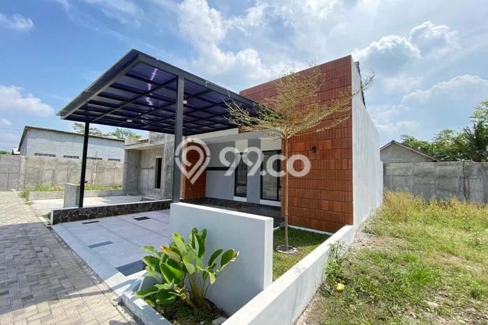 For Sale Hunian Rumah Terawat 2 KT di Caturtunggal, Sleman For Sale Hunian Rumah Terawat 2 KT di Caturtunggal, Sleman